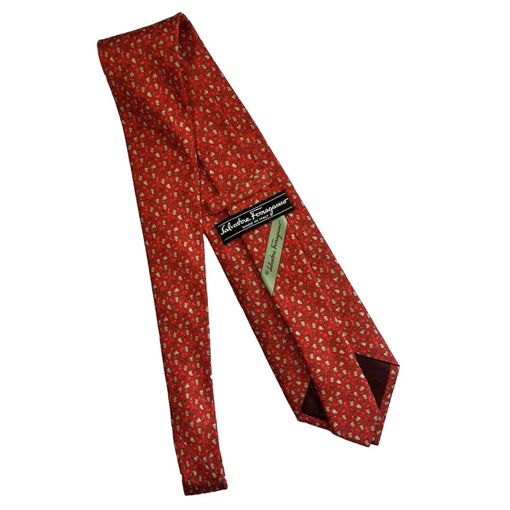 Salvatore Ferragamo Men's 100% Silk Tie Frogs with Willows Red